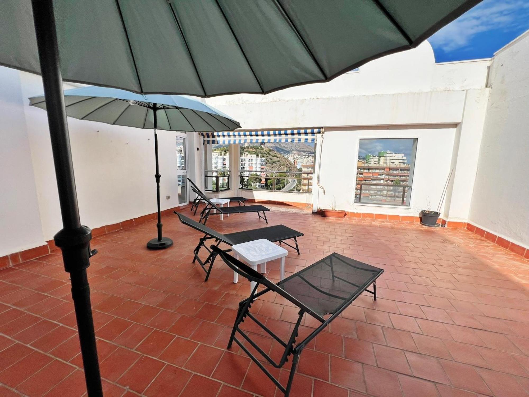 Bonito Atico En Primera Linea De Playa Con Piscina Fuengirola Exterior photo